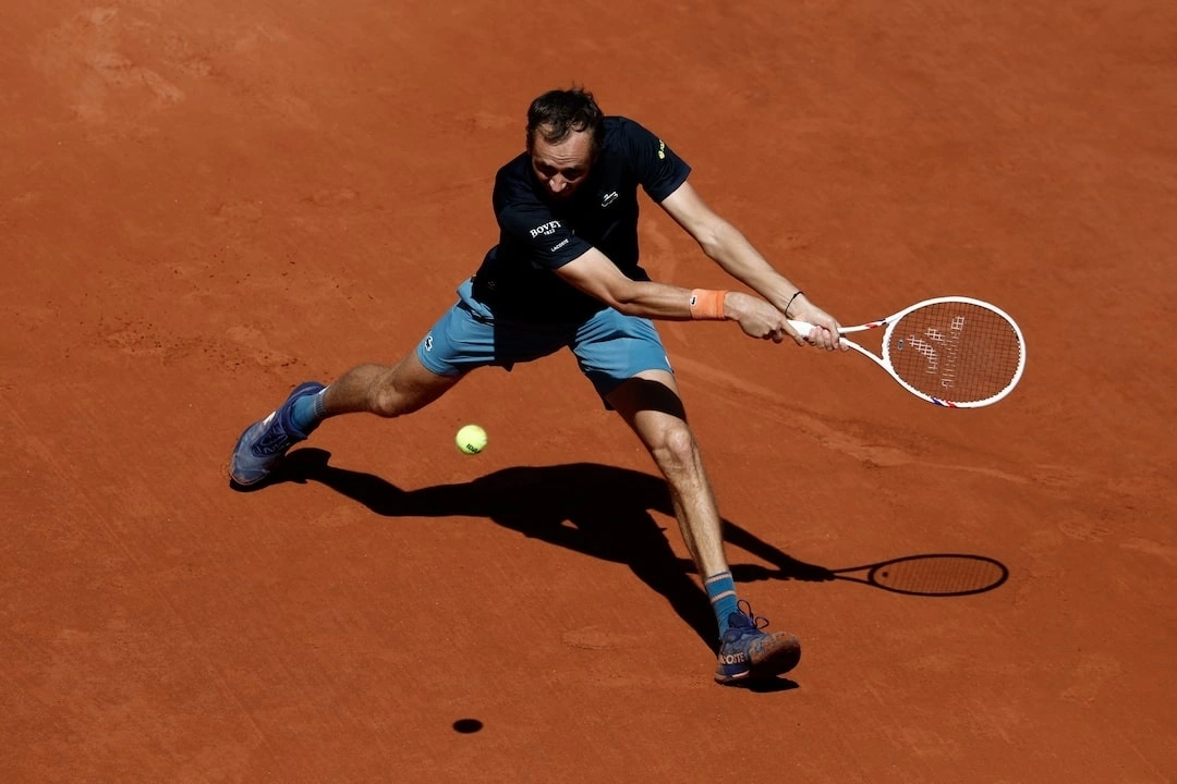 78WIN hỗ trợ 24/7: Medvedev tiếp tục gục ngã từ vòng một Roland Garros - hình ảnh - 78winapp.vip