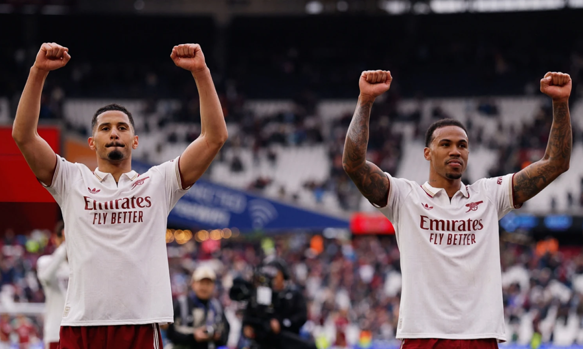 Neville: ‘Hàng thủ có thể giúp Arsenal hạ PSG’ - hình ảnh - 78winapp.vip