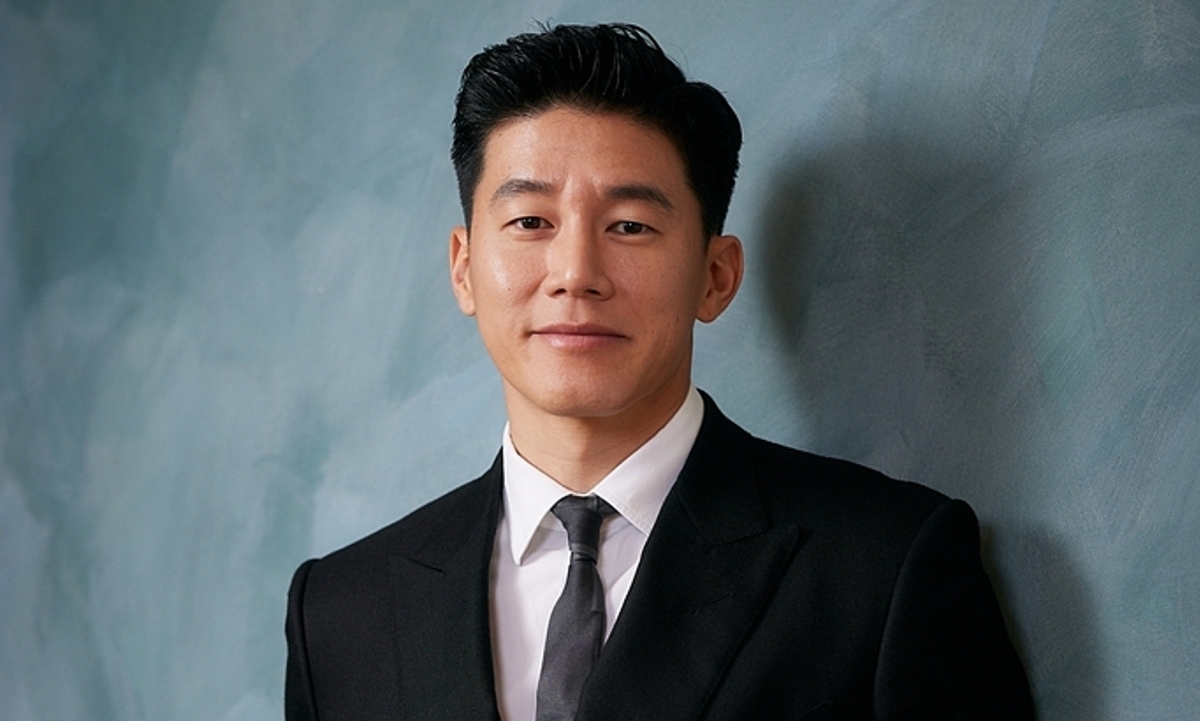 Tài tử Kim Mu Yeol vươn lên từ nghèo khó: góc nhìn mới cho người chơi Việt - hình ảnh - 78winapp.vip Tài tử Kim Mu Yeol vươn lên từ nghèo khó: góc nhìn mới cho người chơi Việt - hình ảnh - 78winapp.vip