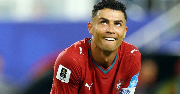 78WIN uy tín đồng hành cùng fan bóng đá qua những khoảnh khắc thăng trầm của Ronaldo - hình ảnh - 78winapp.vip