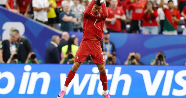 78WIN cược bóng đá: Ronaldo ‘bật công tắc’ chinh phục World Cup 2026 - hình ảnh - 78winapp.vip 78WIN cược bóng đá: Ronaldo ‘bật công tắc’ chinh phục World Cup 2026 - hình ảnh - 78winapp.vip