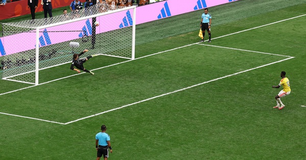 Thụy Sĩ hạ Colombia trên chấm luân lưu, giành vé chạm trán Argentina của Messi - hình ảnh - 78winapp.vip