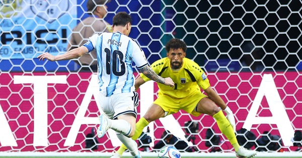 Cabo Verde kiêu hãnh rời World Cup: Khi ‘Cá mập xanh’ khiến Messi toát mồ hôi và 3 nhà vô địch khiếp sợ - hình ảnh - 78winapp.vip